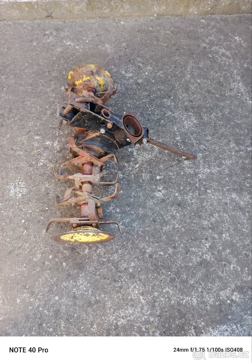 Prodám rotační kypřič k Vari - 3