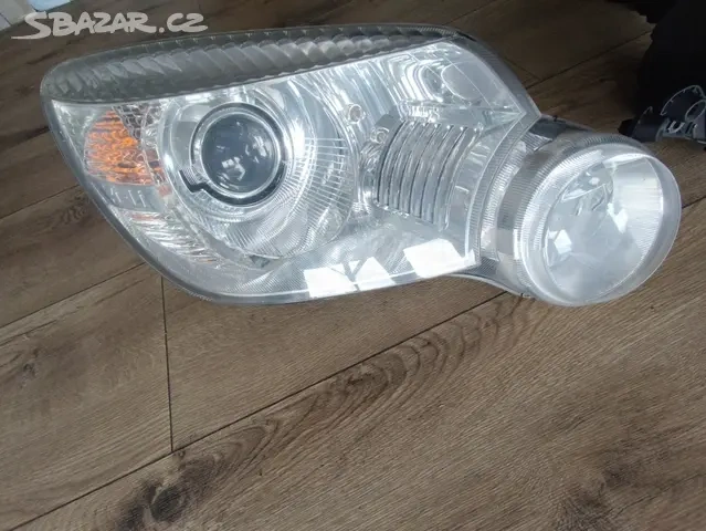 Světlo, světla, xenony, xenon Škoda Yeti 2011 - 3