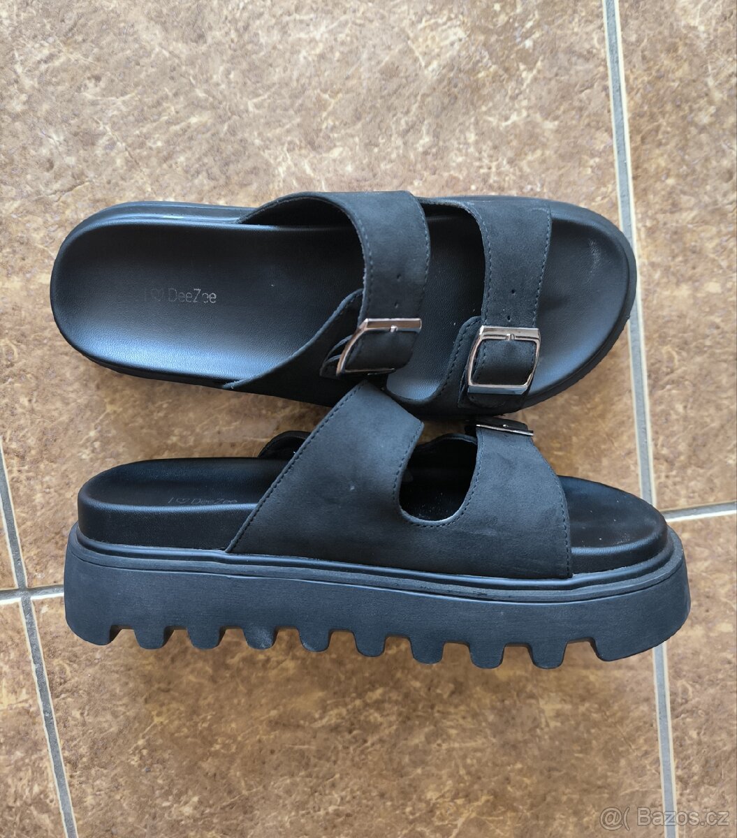 Dámské černé pantofle 38 - 3