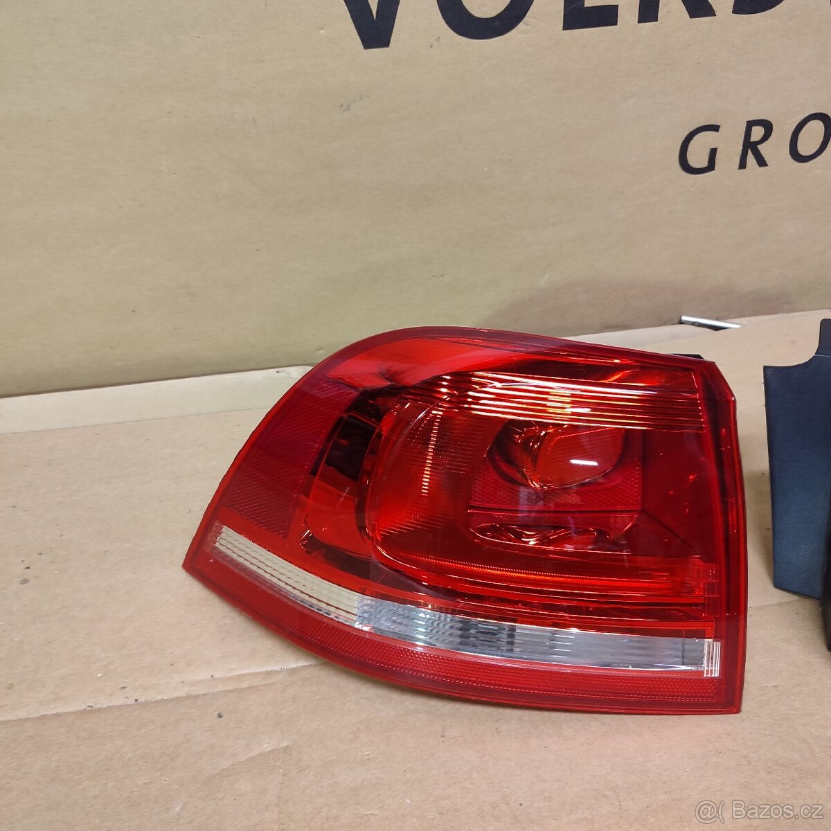 VW Touareg 7P zadní světla - 3