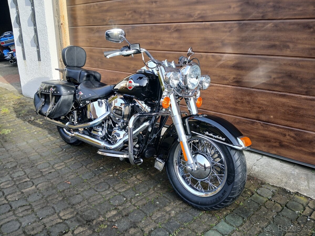 Harley-Davidson FLSTC Heritage Softail Classic 103 - 3