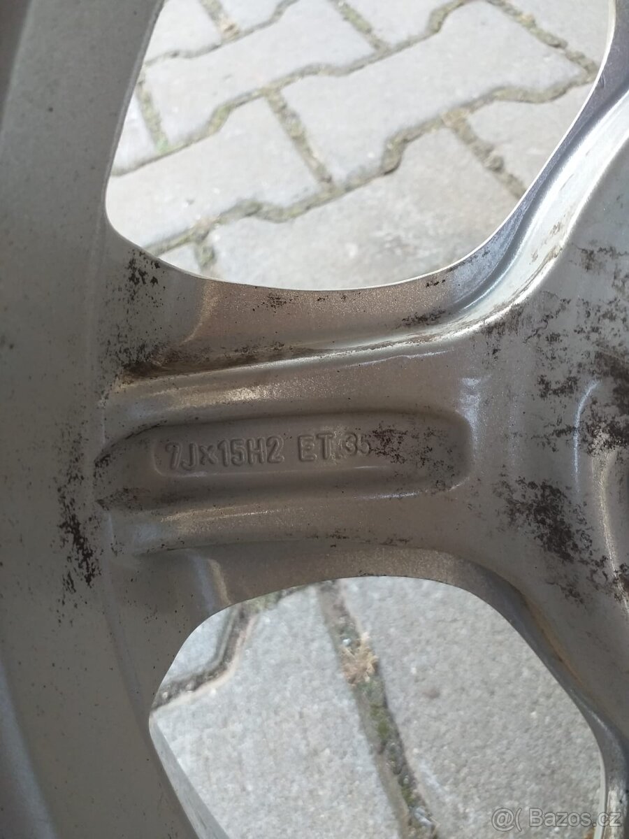 ALU disky 15", rozteč 4x100, ET 35 - 3