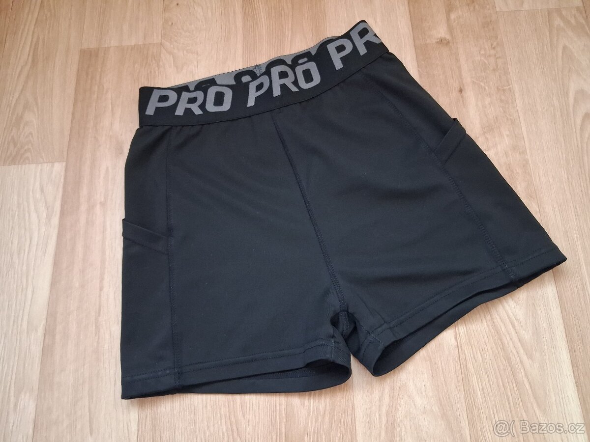 Černé kraťasy vel. S - 3