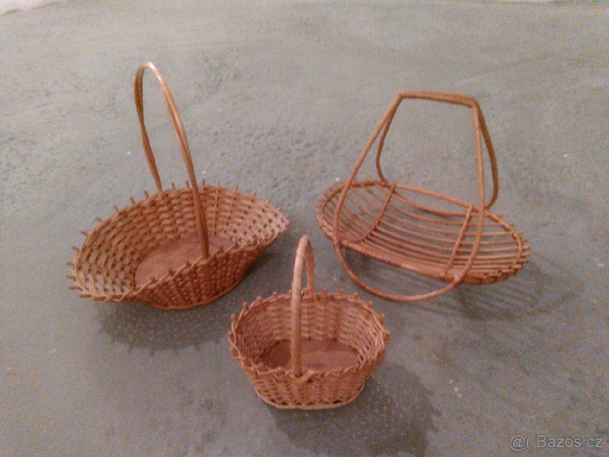 Prodám nové ošatky,košíky,lustr aj. na chalupu - 3