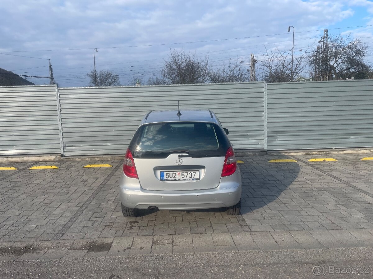 Mercedes A - 3