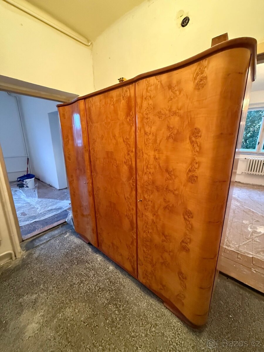 Retro šatní skříně - 3