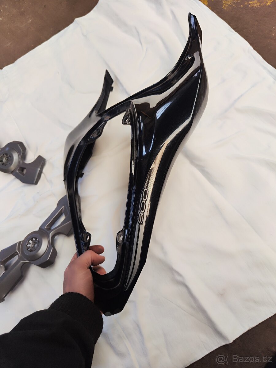 Kawasaki z900 díly - 3