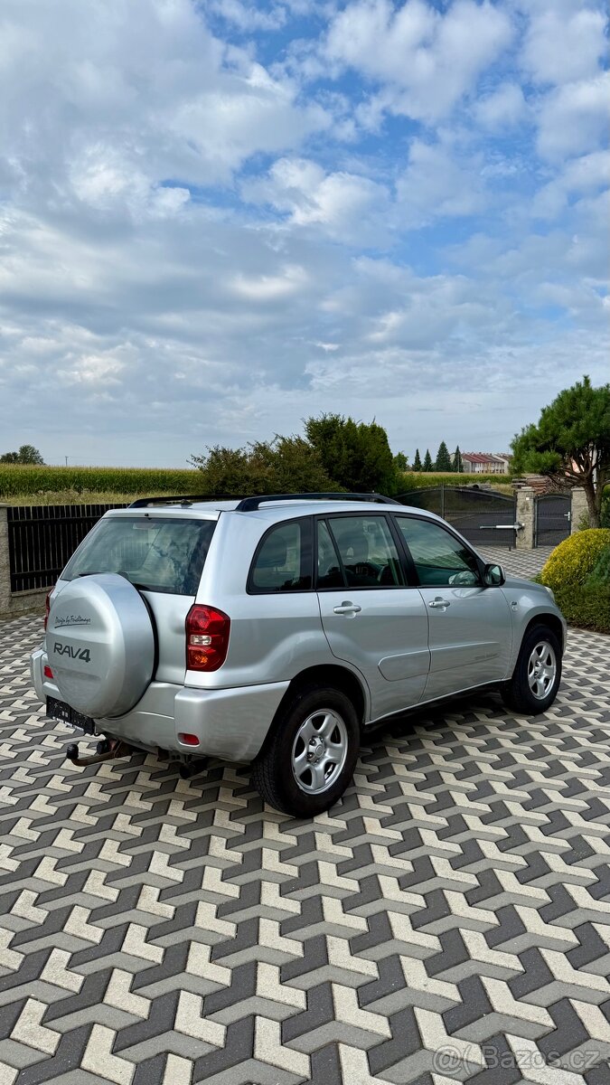 TOYOTA RAV4 2.0D4D 85kw 4x4 - 3