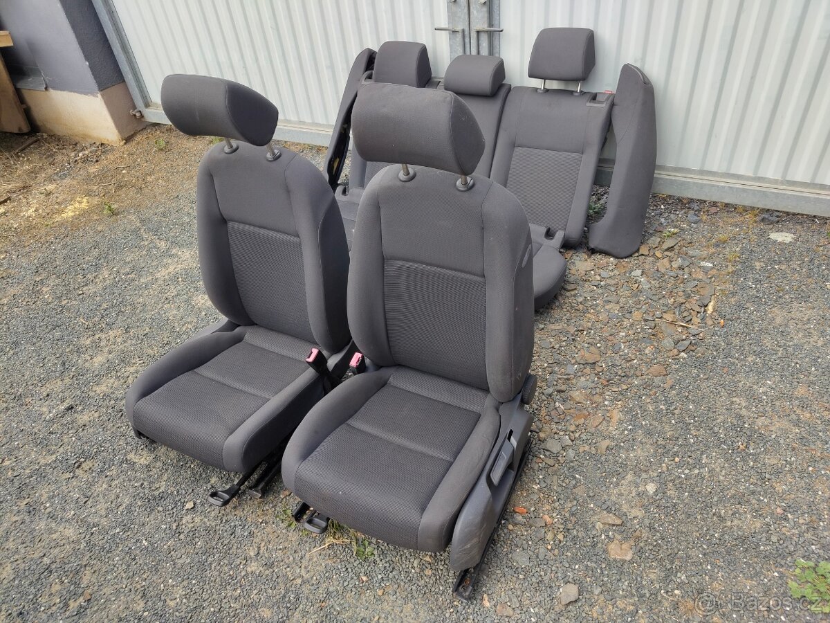 Sedačky VW Golf V HB - 3