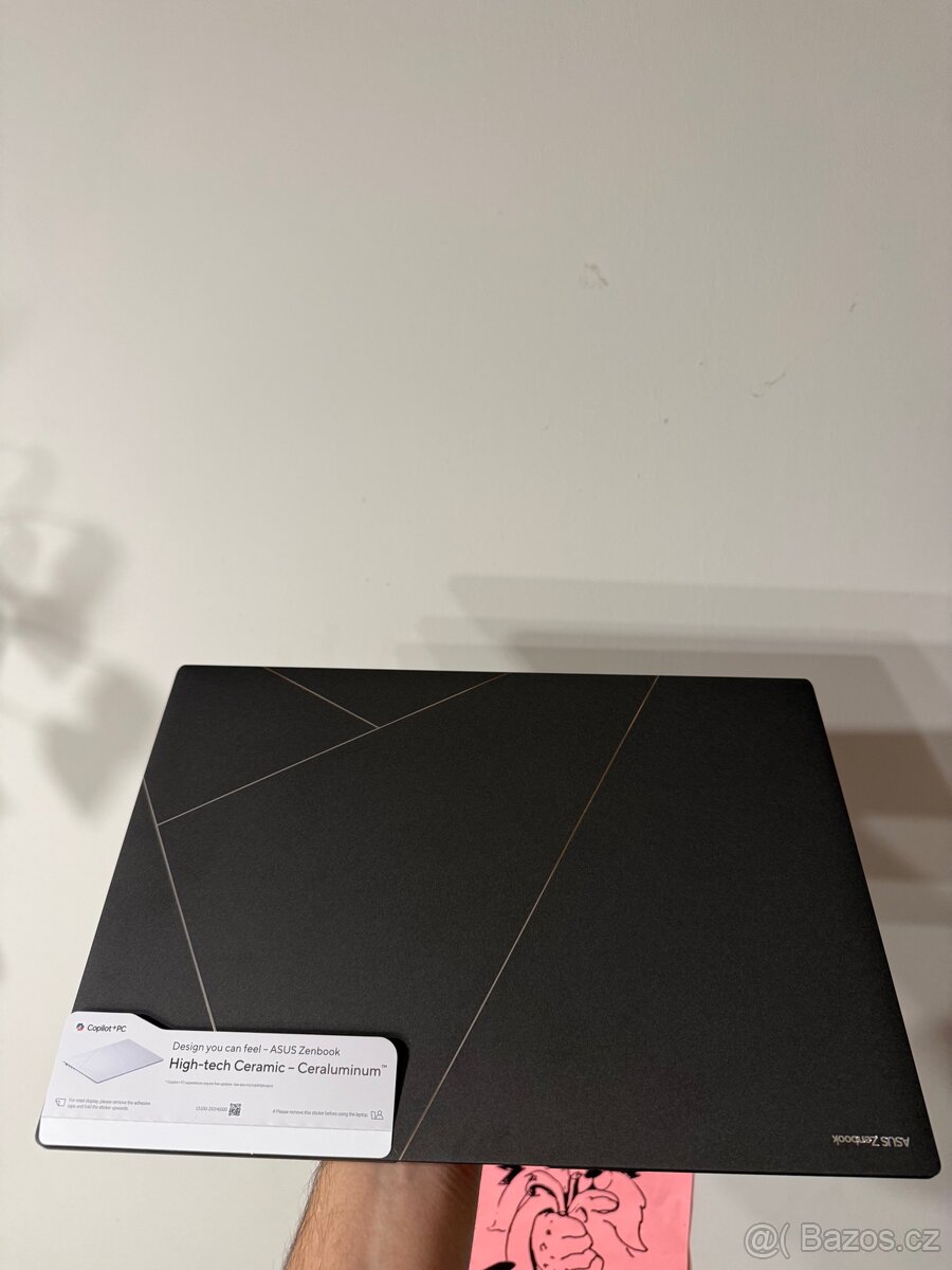 ASUS Zenbook S16 – Ryzen AI 9 HX 370 / 32 GB / 1 TB / OLED - 3