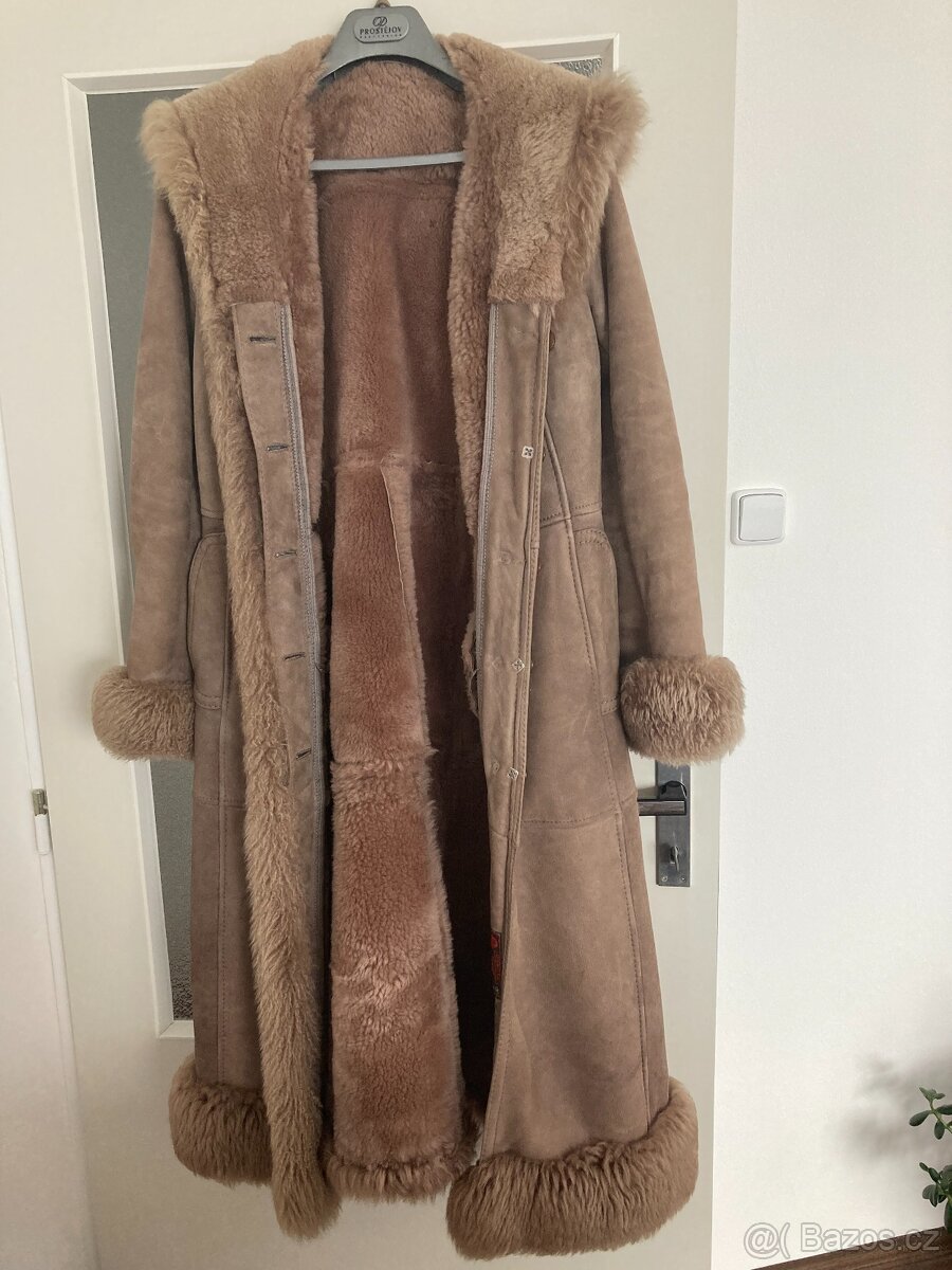 Dámský elegantní kožich - 3