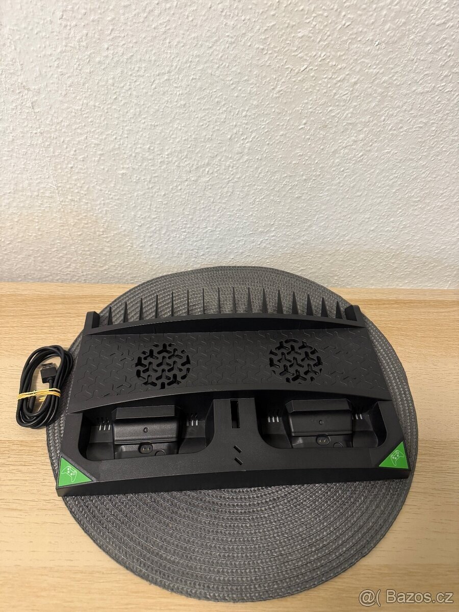 XBOX ONE S 2 TB V TOP STAVU - 3