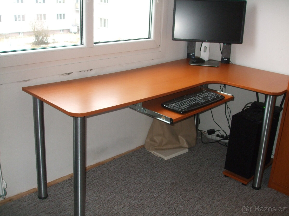 Prodám komodu a psací stůl - 3