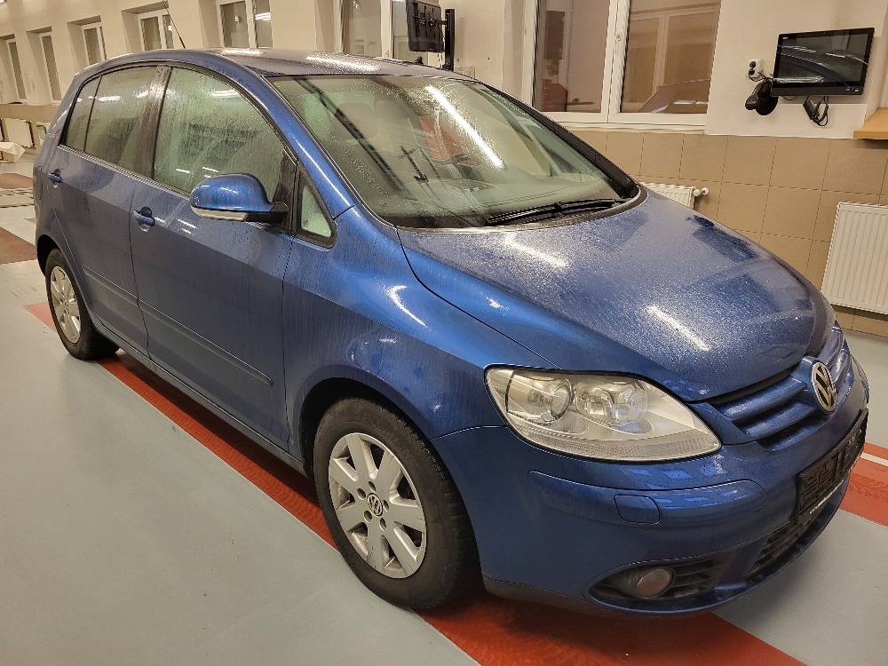 VW Golf Plus 1.9 TDI+2007+vyhřívané sedačky+tažné+ - 3