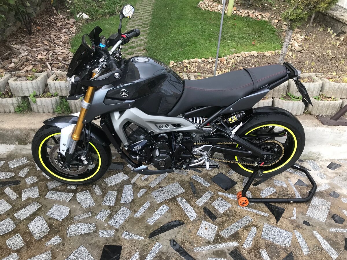 Yamaha mt09 street rally - 3