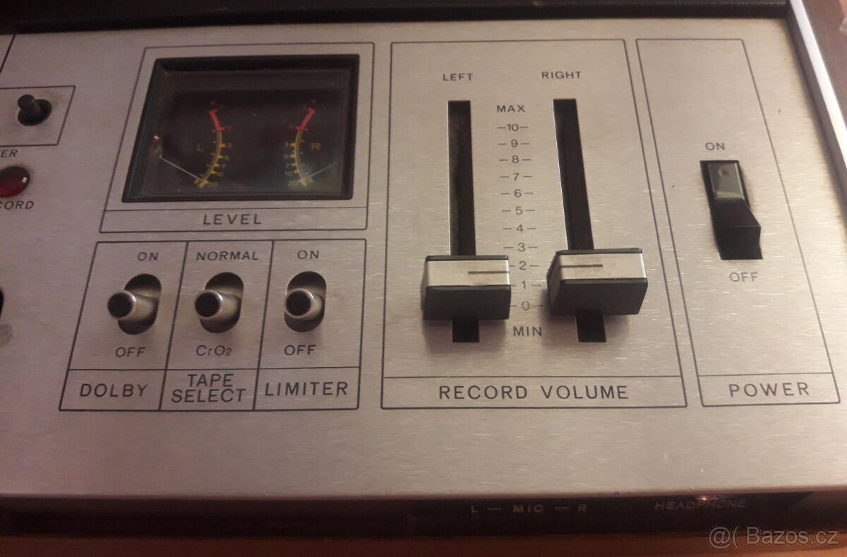 Sterefonní analogový ručičkový měřák - 3