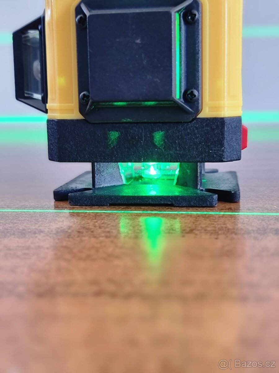 Nový laserový nivelační přístroj Hilda 4D-16 linií - 3