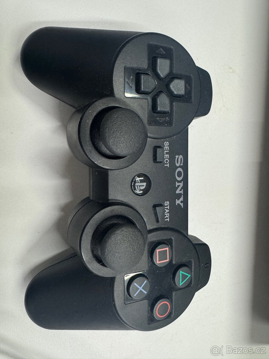 PS3 super slim + ovladač - 3