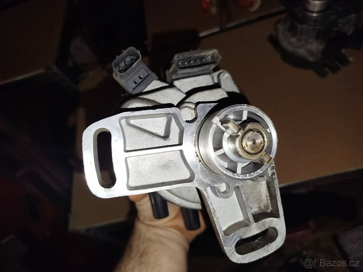 Rozdělovač KL01 na Ford Probe/Mazdu MX6/626 - 3
