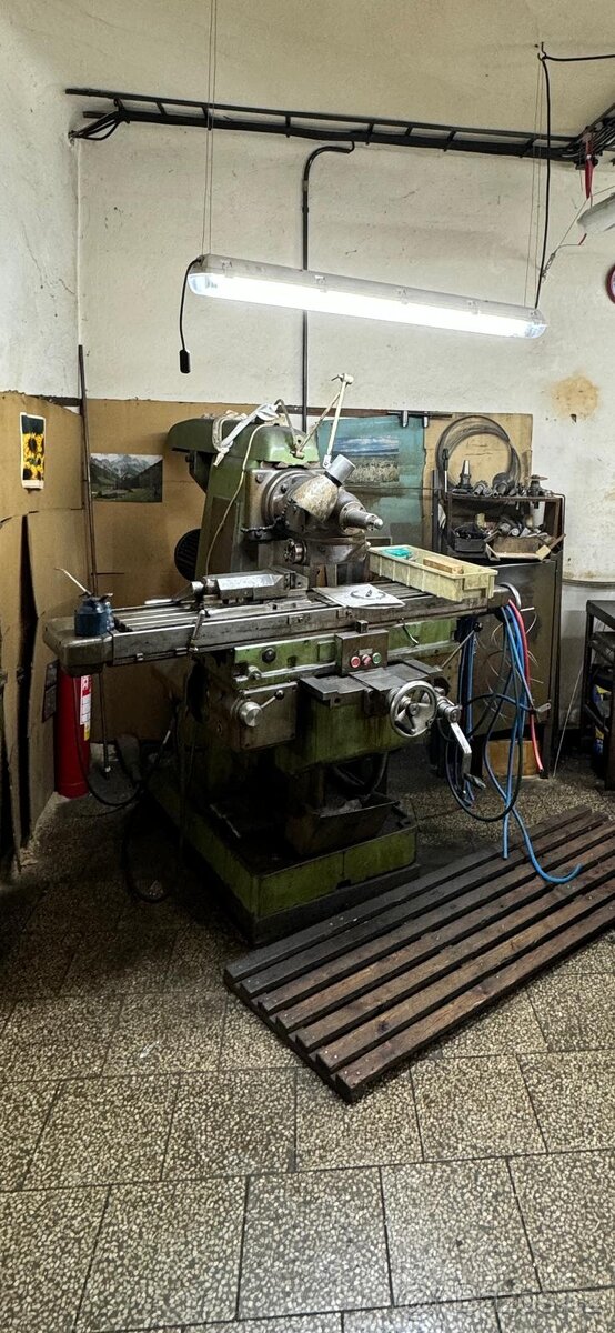 Prodej vybavení nástrojárny-Soustruh, fréza, CNC... - 3