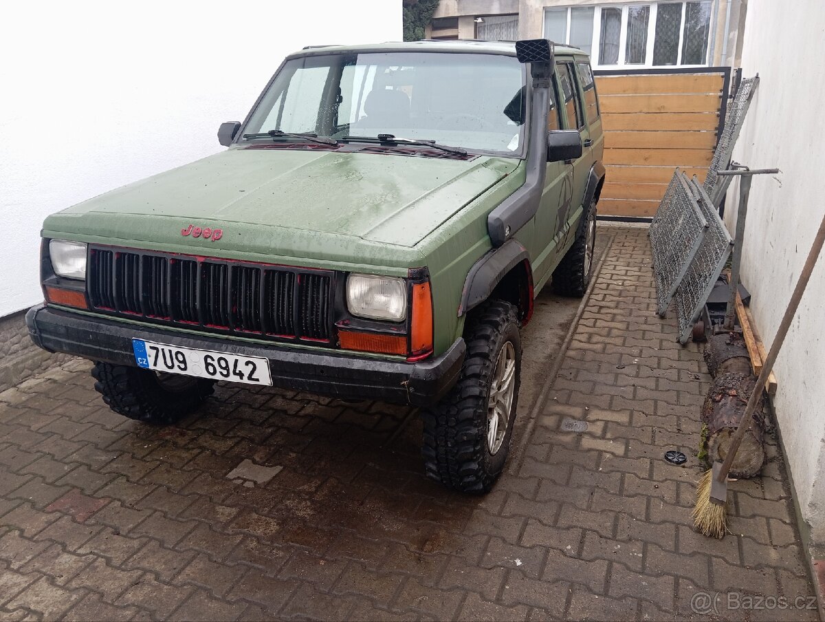 Jeep Cherokee XJ 4L 1995 - 3