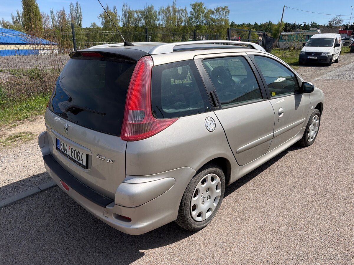 PEUGEOT 206 SW - 3