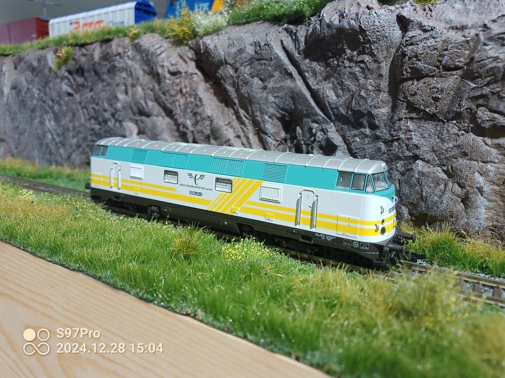 dieselová lokomotiva Tillig BR118/V180 - 3