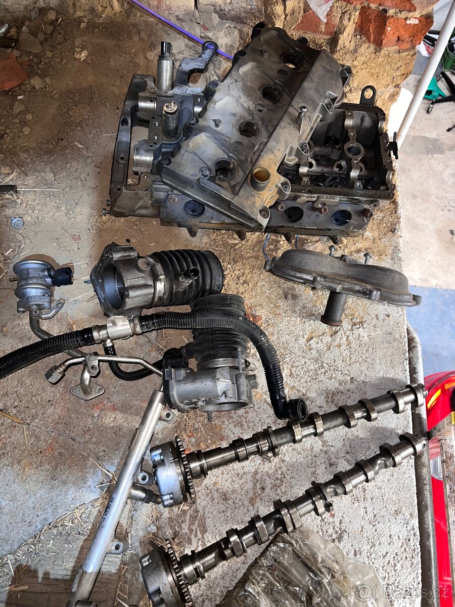 Audi r8 v8 2013 309 kw díly - 3