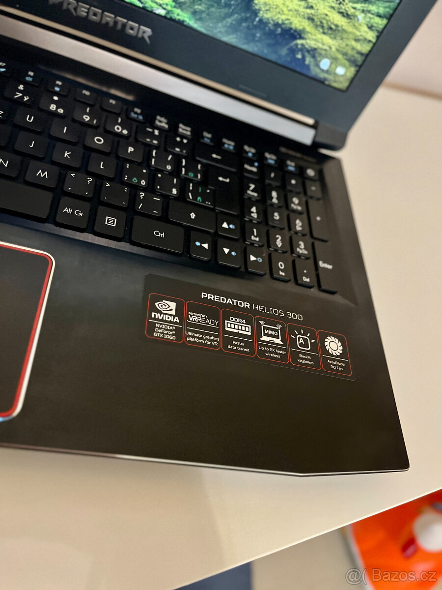 Acer Predator Helios i7/GTX 1060 6GB/W10 - 3