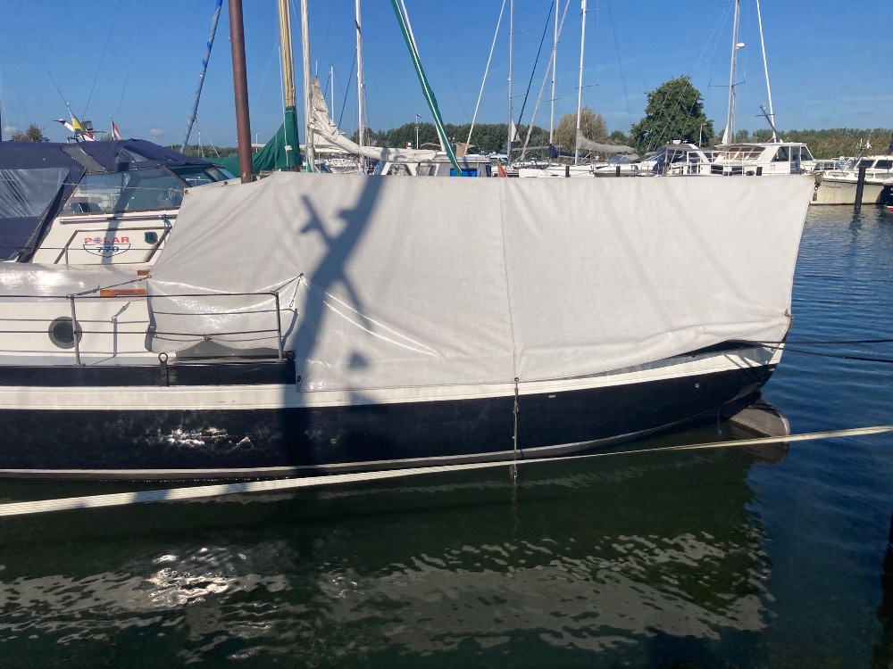 Dřevěná motorová kajutová loď 1954 - 3