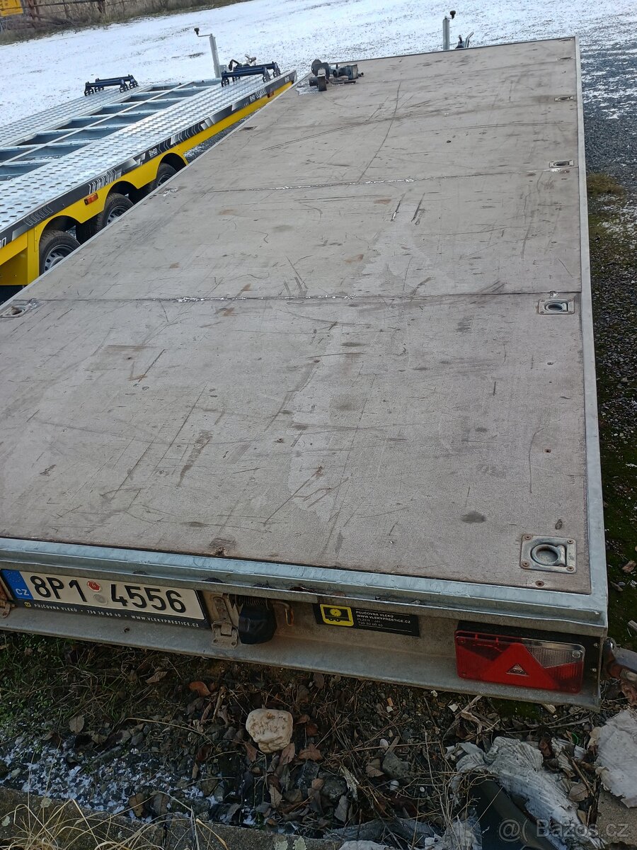 Plato 3.5t 6m x 2.2m - poškození - 3