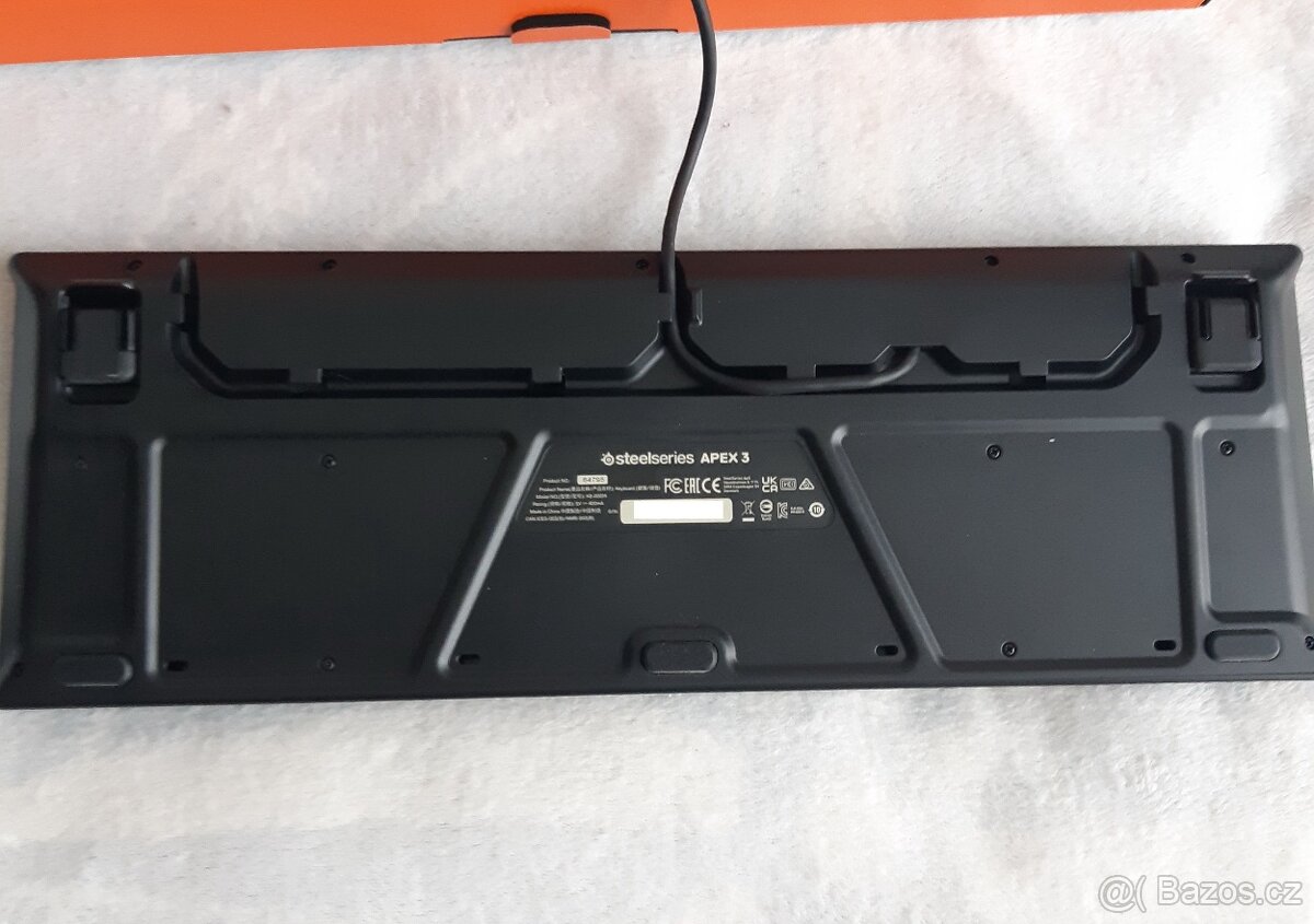 herní RGB klávesnice SteelSeries Apex 3 EN /NOVÁ/ - 3