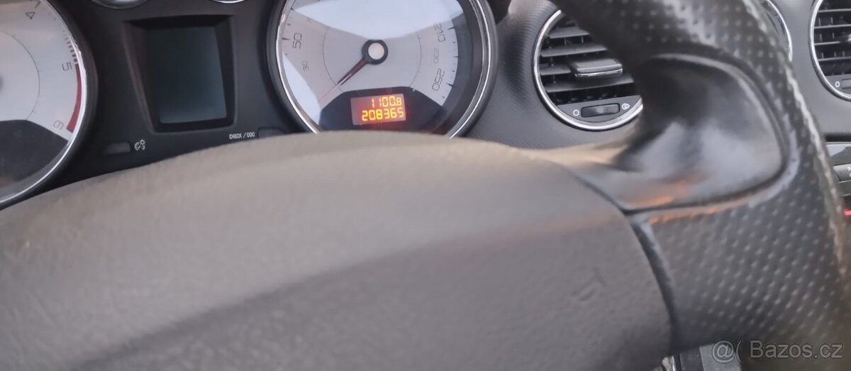 Peugeot 308cc 2,0HDi - 3