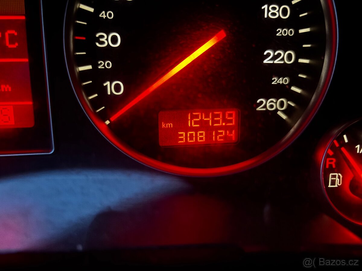 Prodám Audi a4 b6 avant - 3