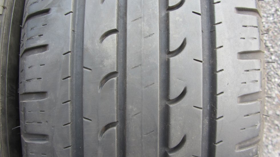 Letní pneu 215/65/16 Good Year - 3