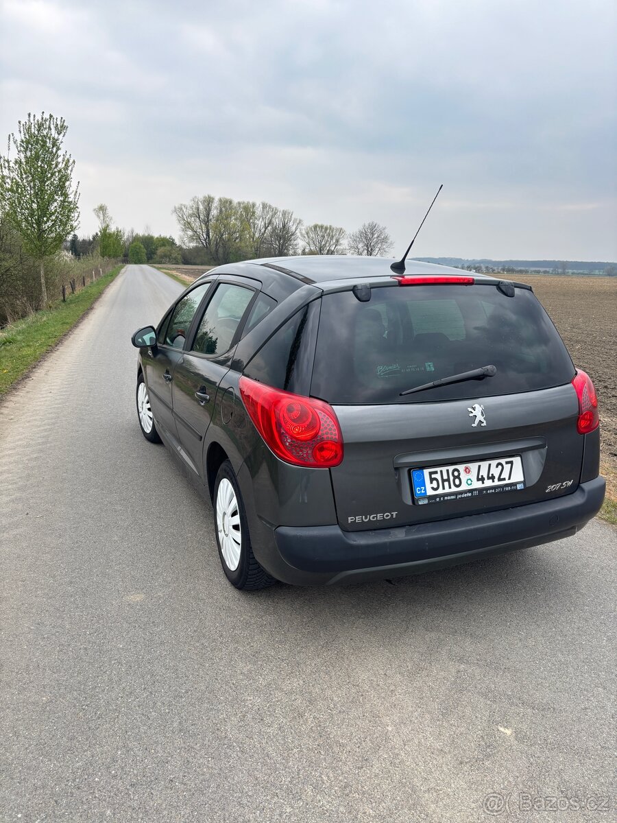 Peugeot 207sw - 3