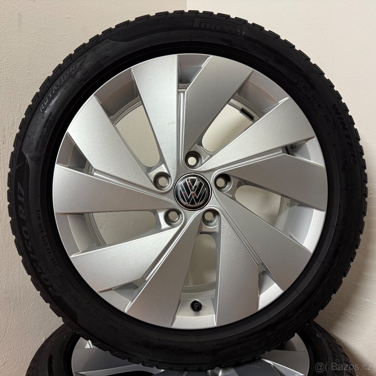 VW GOLF VIII 8 5x112 R17 ET46+ZIMNÍ 205/50R17 5mm - 3