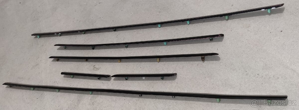 BMW 3, e46, sedan/touring. Dveřní lišty, lakované. - 3