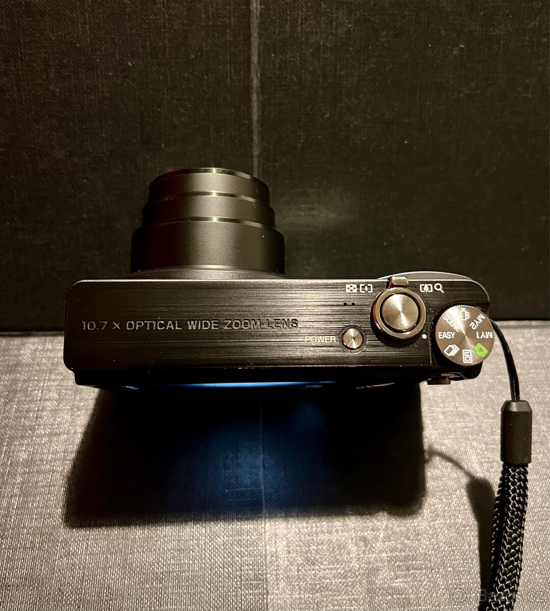 Ricoh CX2 – 9MPx, 10,7× Zoom, Makro 1 cm - 3