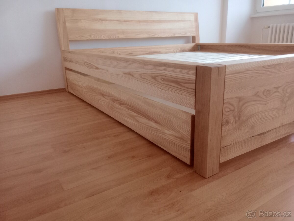 Manželská postel masiv jasan - 3