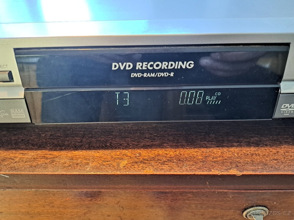 Panasonic DMR-E65EP funkční - 3