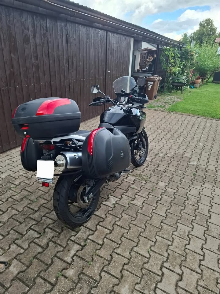 Suzuki VStrom dl650 - 3