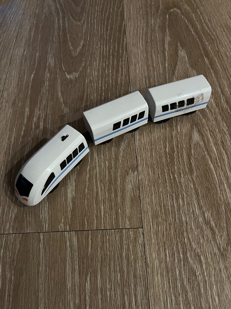 Dřevěná vláčkodráha - elektrická mašinka - 3