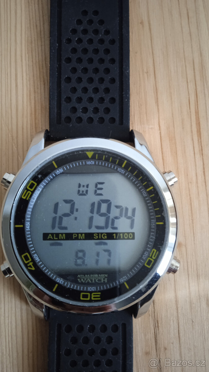 Klasické digitální hodinky - 3