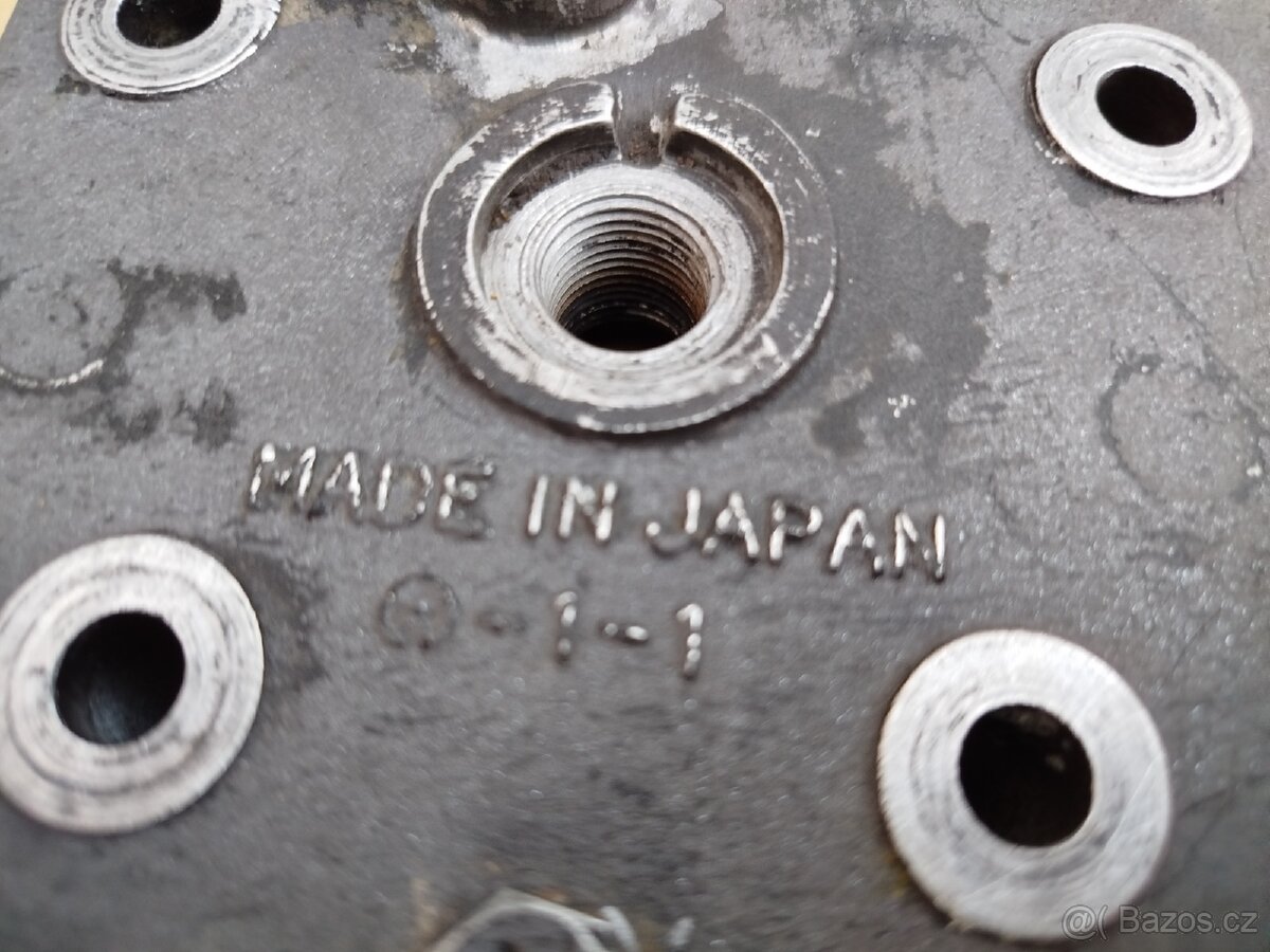 Hlava Válce Kawasaki KMX 125 - 3