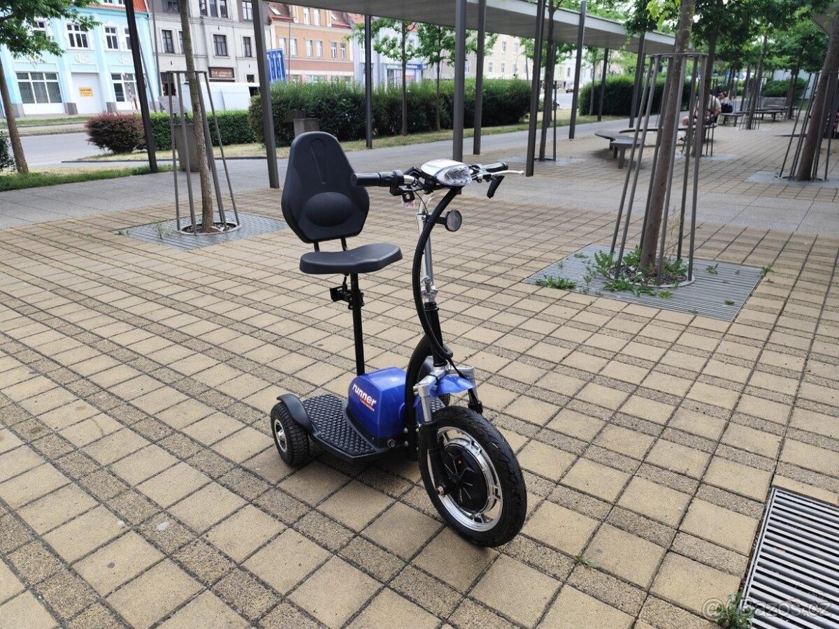 Elektro tříkolka Runner 800 - 3