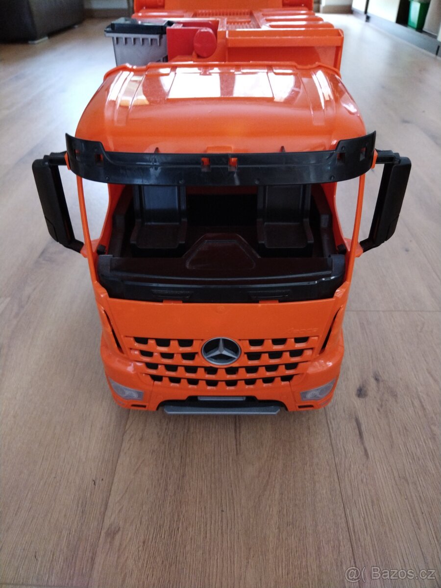 Popelářské auto Mercedes - 3