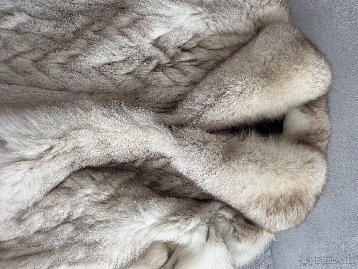 Kožich ze stříbrné lišky - 3