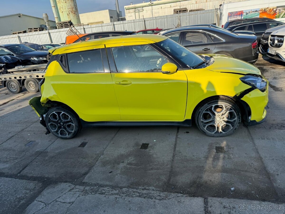 Suzuki swift 1.4 sport Boosterjet 2021 pojizdne - 3