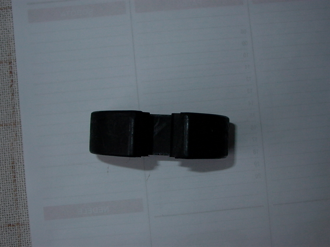 Staré gumové držáky na lyže - 3